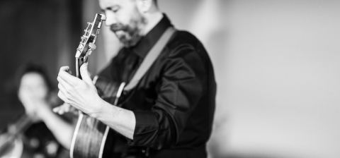 Shaun Ferguson à la guitare